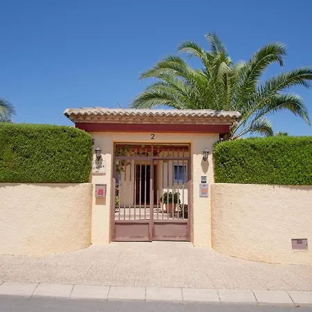 Esturión Villa *